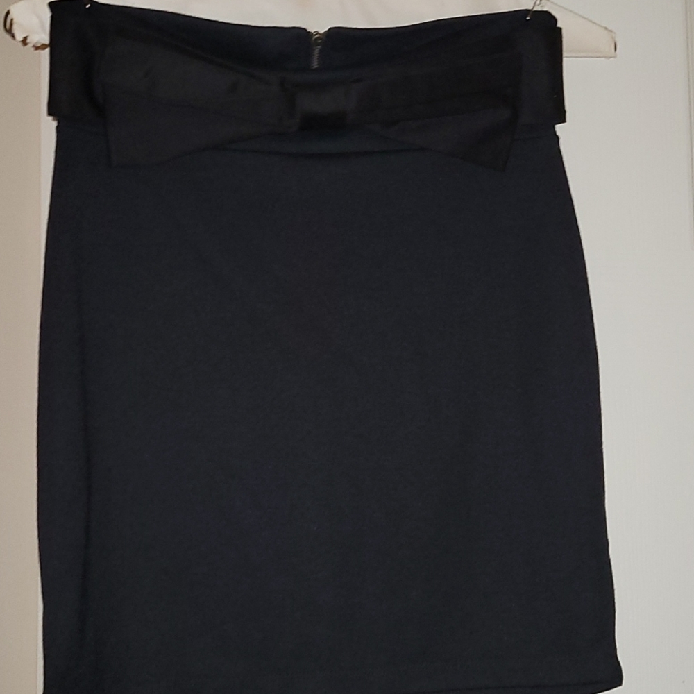 Material girl size 6medium junior